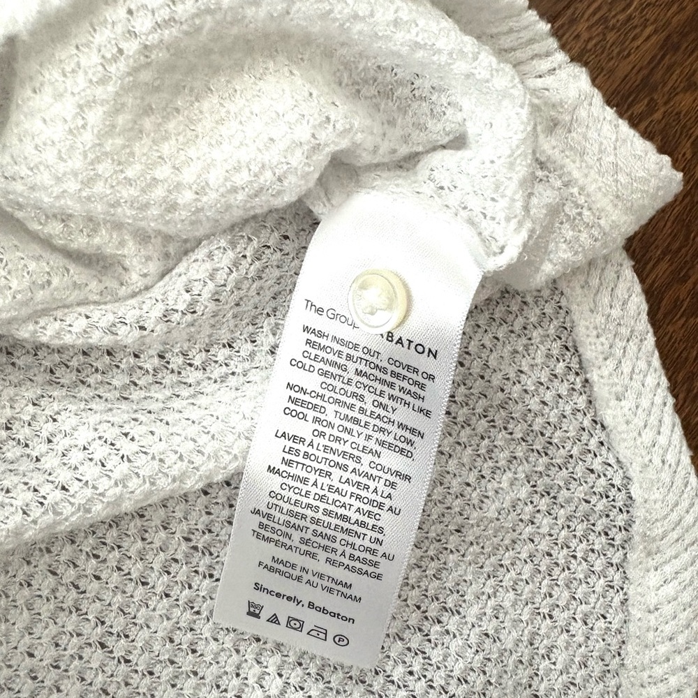 Babaton Aritzia Taurus Tie White Longsleevs Top Cardigan Size M - Picture 6 of 9